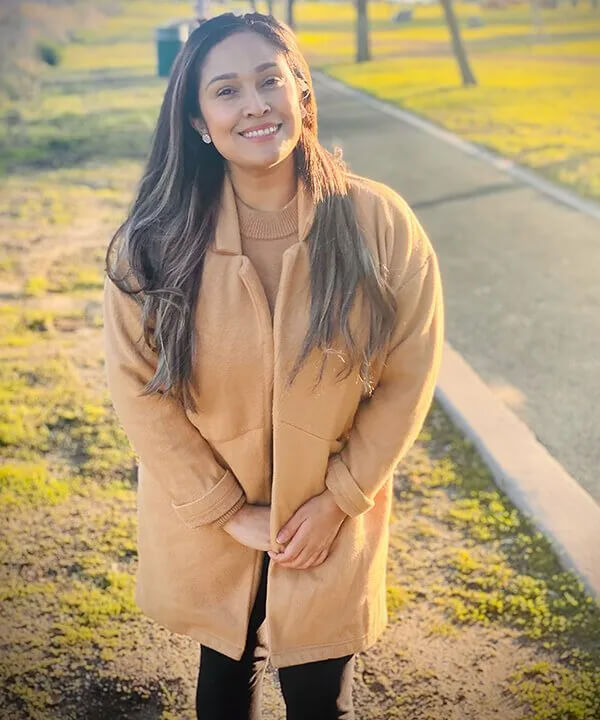 Portrait of Sandra Castro, Director of Administration